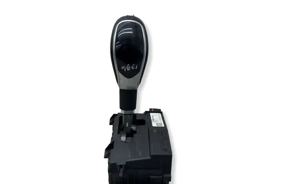 Maserati Levante Gear shifter/selector 6700317400 170613 100101081