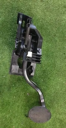 Mini One - Cooper F56 F55 Brake pedal 6854629