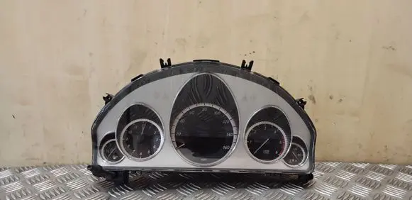 Mercedes-Benz E W212 Speedometer (instrument cluster) A2129004313