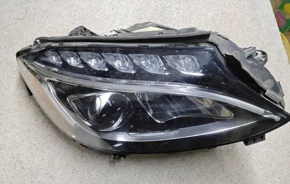 Mercedes-Benz C W205 Headlight/headlamp 0302552234 A2059063004
