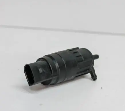 Volkswagen Jetta VII Windscreen/windshield washer pump 1K5955651