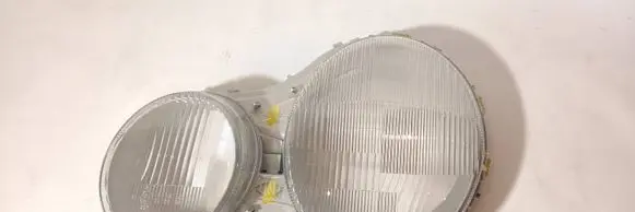 Mercedes-Benz E W210 Headlight lense 2108200366 A2108200366