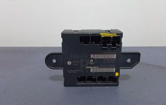 Jeep Grand Cherokee Central locking relay 04602910AJ