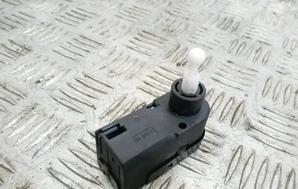 Ford Galaxy Headlight level adjustment motor 