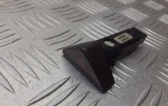 Volvo S60 Hazard light switch 9441045