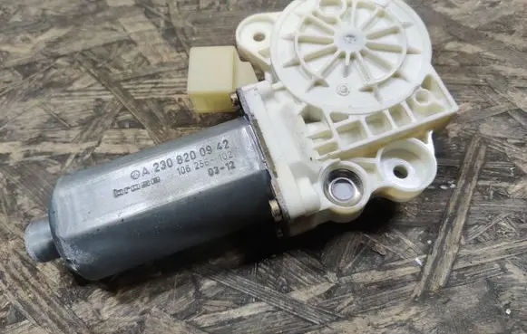 Mercedes-Benz CL C215 Front door window regulator motor A2308200942