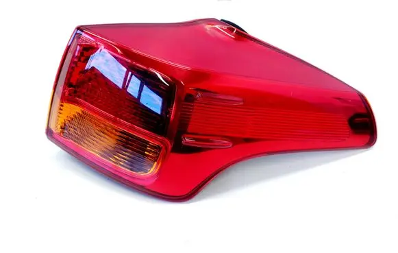 Toyota RAV 4 (XA40) Rear/tail lights