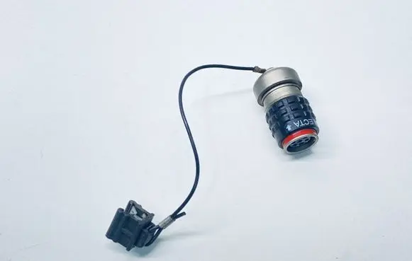 Volkswagen Touareg II Battery relay fuse 7P0972982DH