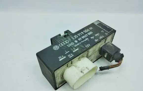 Volkswagen Polo Coolant fan relay 1J0919506M 898967000