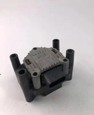 Seat Cordoba (6K) High voltage ignition coil 032905106F