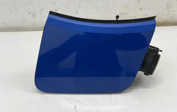 Opel Mokka B Electric car charge socket cover 9833719880