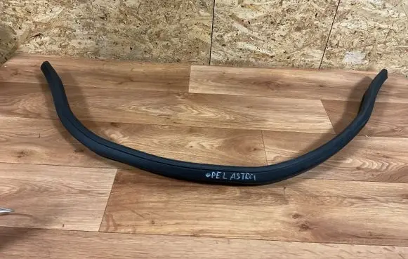 Opel Astra H Engine compartment rubber 