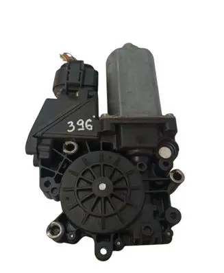 Audi A3 S3 8L Front door window regulator motor 0536001402