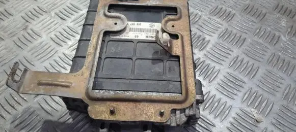 Volkswagen Golf III Engine control unit/module 1h0907311k