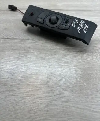 BMW 5 E60 E61 Light switch 6953735 33290403 04095744800