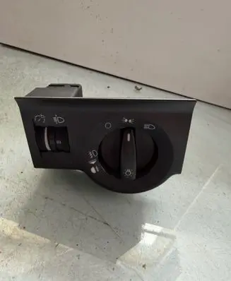 Audi A2 Light switch ACA31 8Z1941531