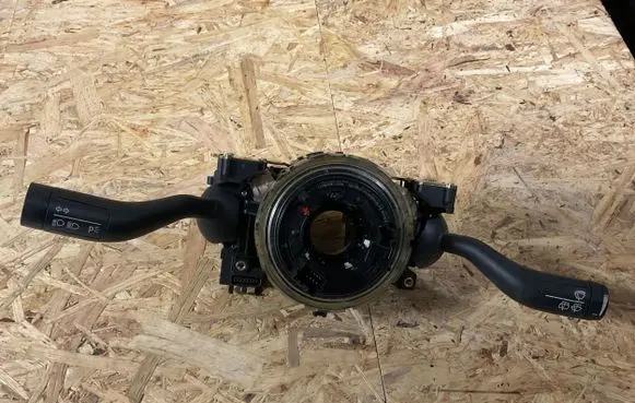 Volkswagen Touareg I Indicator stalk 7L6953549D 05114204