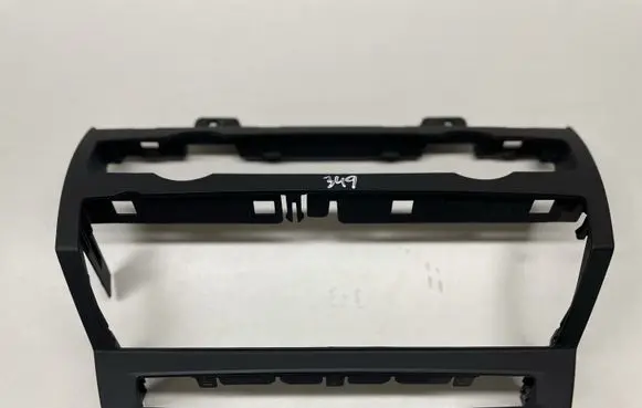 Radio/GPS head unit trim