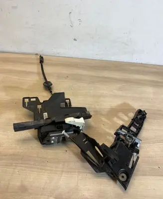 Ford Fiesta Front door lock 8a61a21978ac