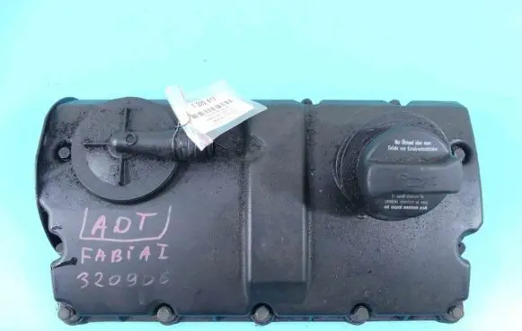 Skoda Fabia Mk1 (6Y) Rocker cam cover 038103475Q IMPRK1320417