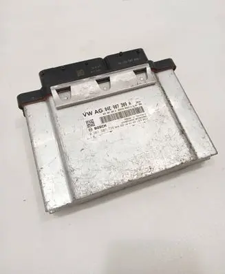 Skoda Octavia Mk3 (5E) Engine control unit/module 04E907309A 0261S07726