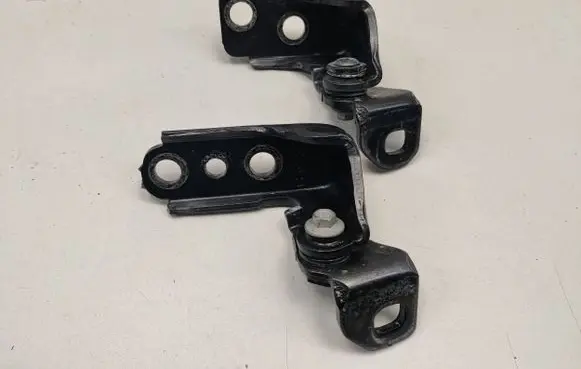 Ford F150 Front door hinge set 22321 26521