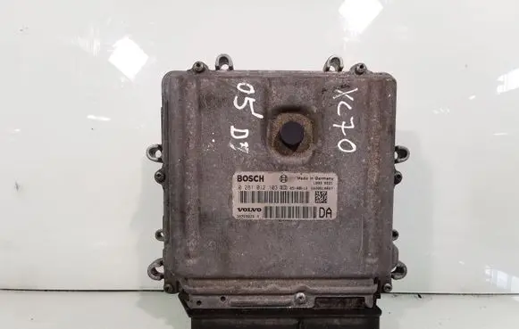 Volvo XC70 Engine control unit/module 30729826A