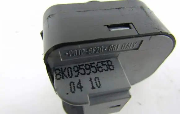 Audi A4 S4 B8 8K Wing mirror switch 8K0959565B