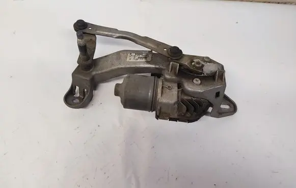 Front wiper linkage and motor