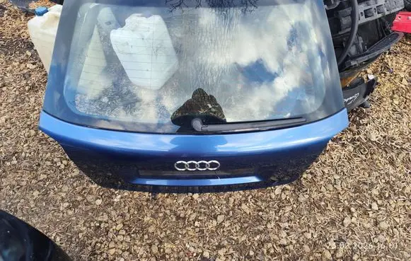 Audi A3 S3 8P Tailgate/trunk/boot lid LZ5C
