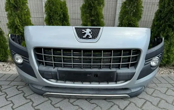 Peugeot 3008 I Front bumper 