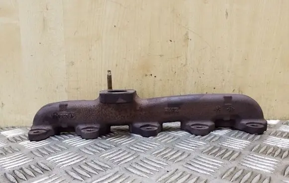 Peugeot 208 Exhaust manifold