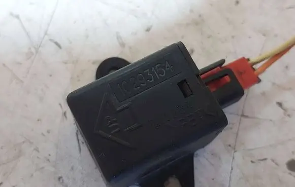 Opel Sintra Airbag deployment crash/impact sensor 10293154
