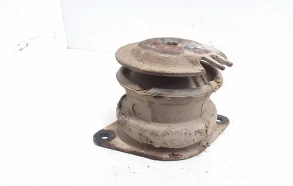 Volkswagen Golf III Engine mount bracket 1H0199262L