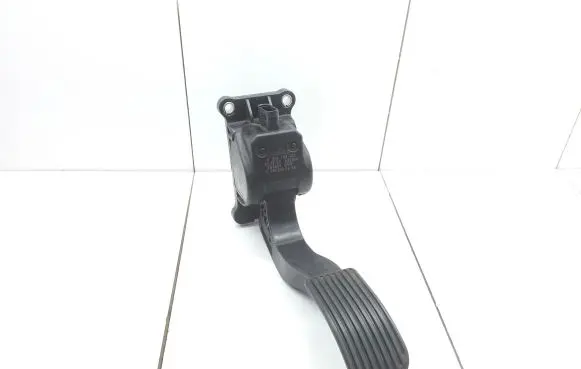 Mercedes-Benz Sprinter W906 Accelerator throttle pedal A9063000404 0280755023