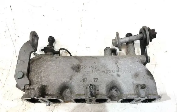 Skoda Superb B5 (3U) Intake manifold 059122713AA