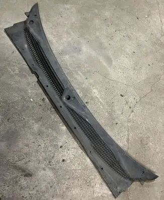 Nissan Terrano Wiper trim 668620F400 668620F40