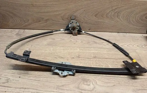 Volkswagen Golf II Front door manual window regulator 191837402B