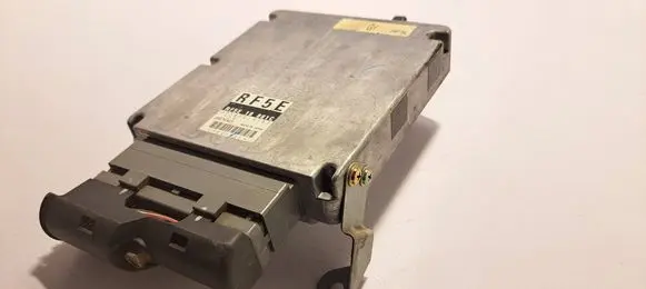 Mazda 6 Engine control unit/module RF5E18881C