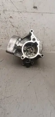Volkswagen Golf VII Vacuum pump 06L145100F