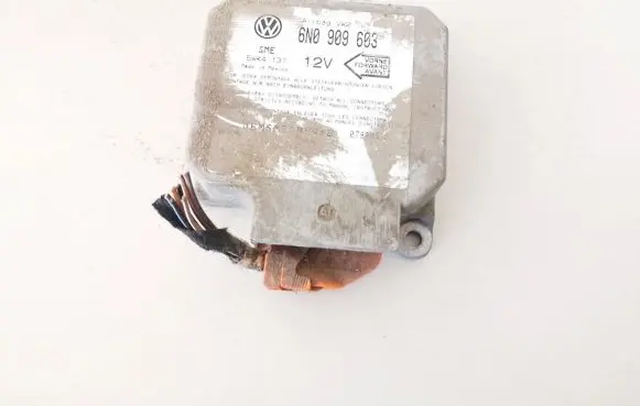 Volkswagen Golf III Airbag control unit/module 6n0909603 5wk4137