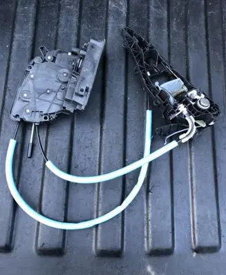 BMW X5 F15 Front door lock 7362781 51217362781 18427810