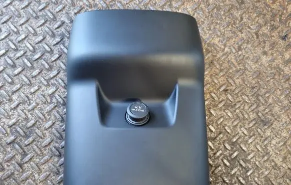 Volvo XC60 Cigarette lighter rear 31417524