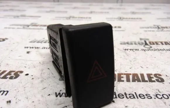 Toyota Avensis T250 Hazard light switch 157963