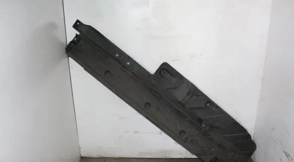 Mercedes-Benz E C207 W207 Center/middle under tray cover A2076100308