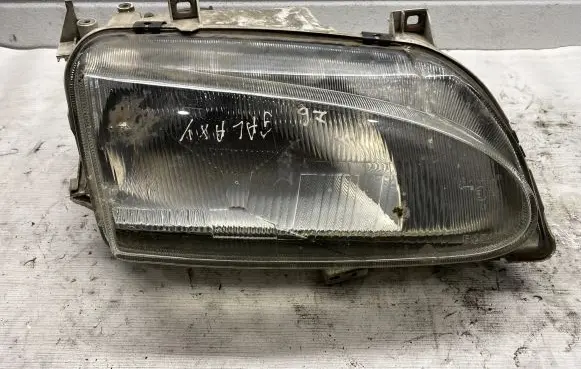 Volkswagen Sharan Headlight/headlamp 1305235255