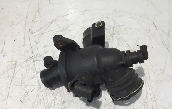 Mercedes-Benz Sprinter W906 Thermostat A6512000615