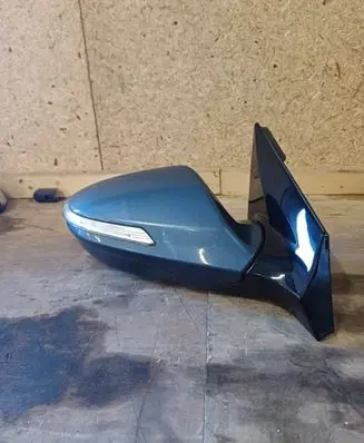 Hyundai i40 Front door electric wing mirror 121212
