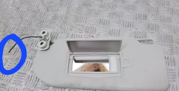 Volvo S90, V90 Sun visor