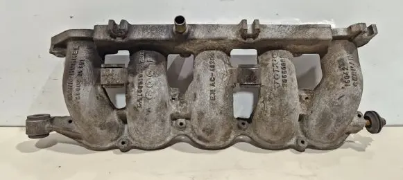 Volvo V50 Intake manifold 2900301951